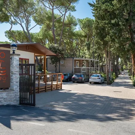 Il Capannino Glamping Village Marina Di Bibbona